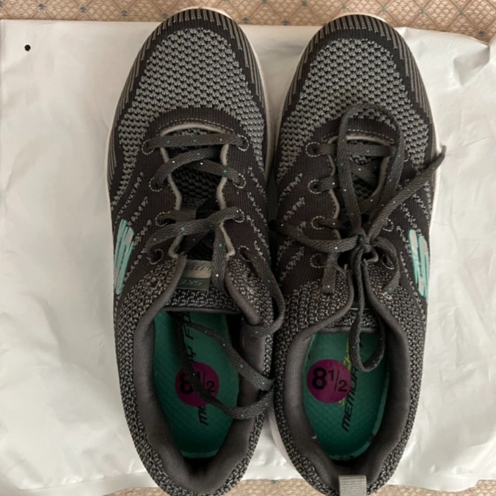 Skechers Tennis Shoes - Black Mesh